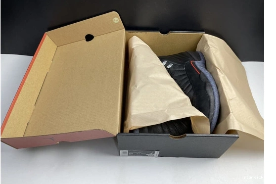 Utility 12 DC1062-006 DC1062-006 Black Jordan Air 0712